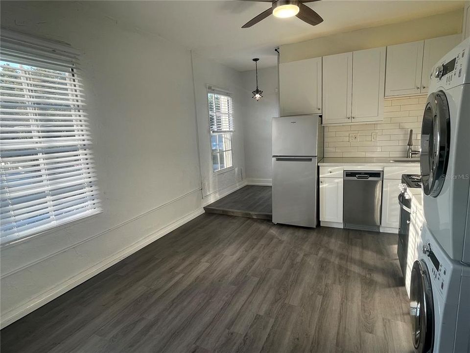 En Renta: $1,385 (0 camas, 1 baños, 240 Pies cuadrados)