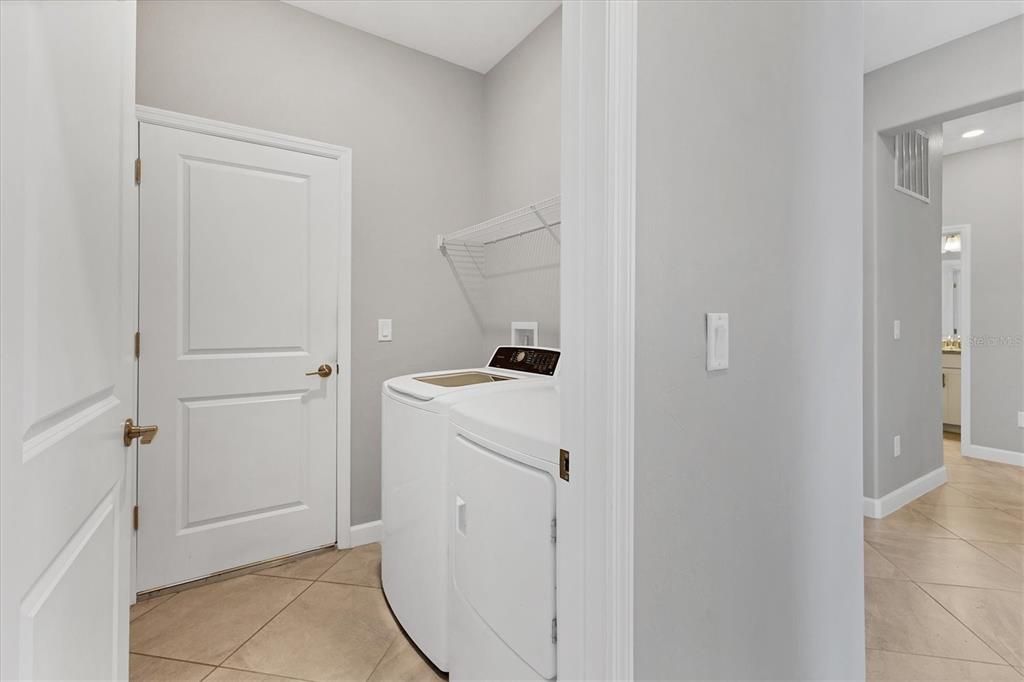 For Sale: $525,000 (3 beds, 3 baths, 1840 Square Feet)