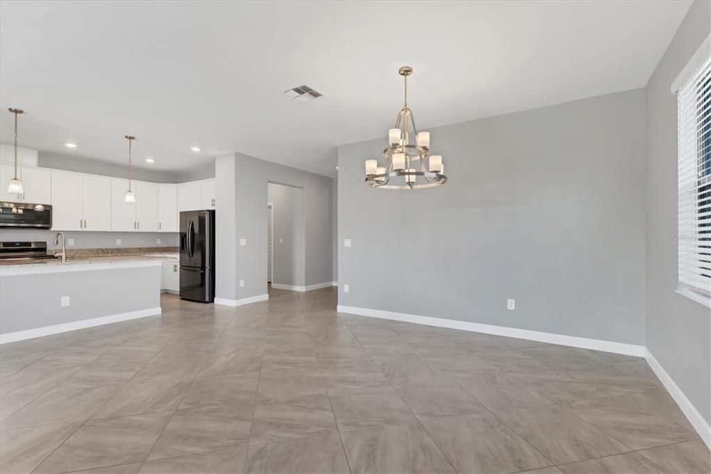 For Sale: $525,000 (3 beds, 3 baths, 1840 Square Feet)