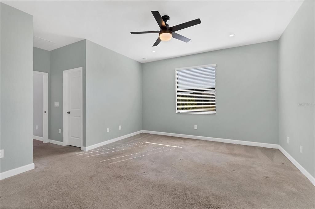 For Sale: $525,000 (3 beds, 3 baths, 1840 Square Feet)