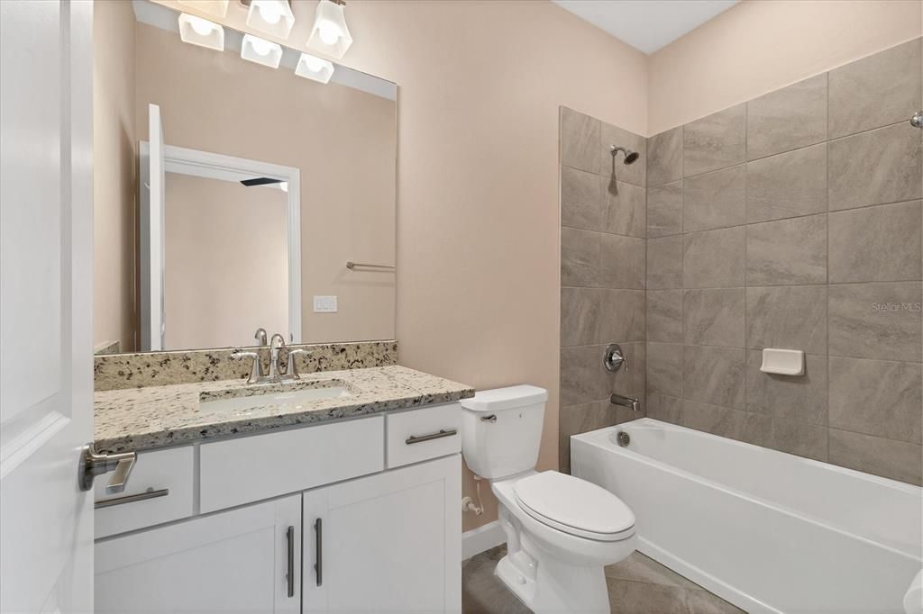 For Sale: $525,000 (3 beds, 3 baths, 1840 Square Feet)