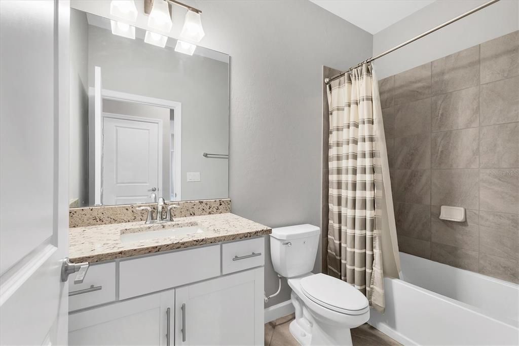 For Sale: $525,000 (3 beds, 3 baths, 1840 Square Feet)