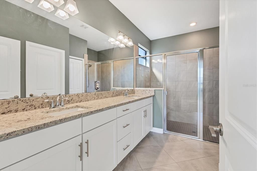 For Sale: $525,000 (3 beds, 3 baths, 1840 Square Feet)