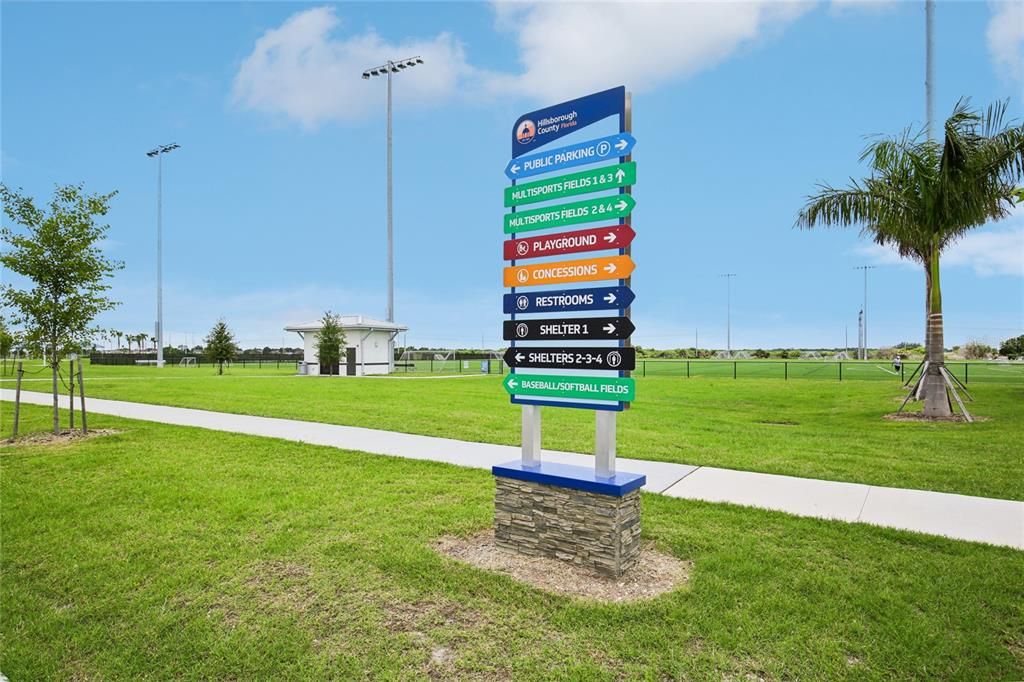 出租: $2,700 (4 贝兹, 3 浴室, 2000 平方英尺)