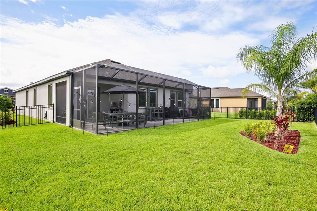 出租: $2,700 (4 贝兹, 3 浴室, 2000 平方英尺)