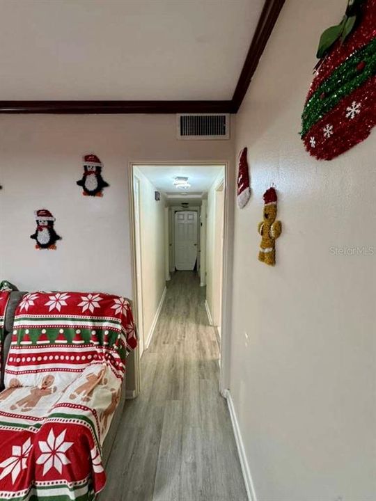 待售: $249,900 (3 贝兹, 1 浴室, 1266 平方英尺)