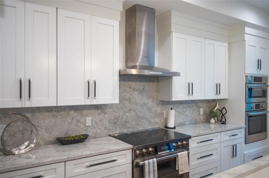 На продажу: $1,775,000 (6 спален, 4 ванн, 2743 Квадратных фут)