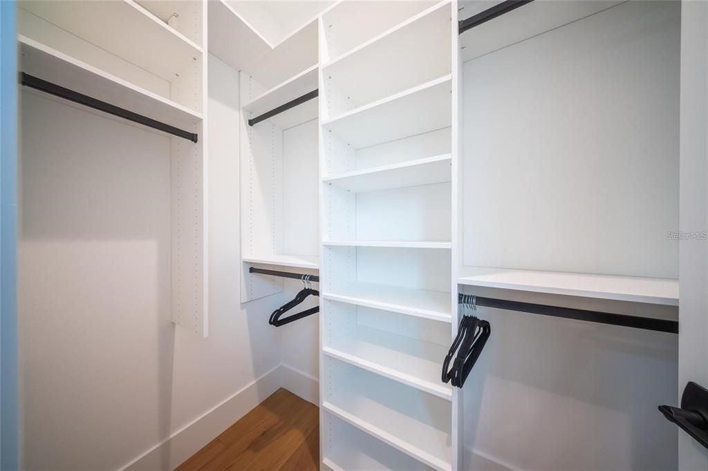 На продажу: $1,775,000 (6 спален, 4 ванн, 2743 Квадратных фут)