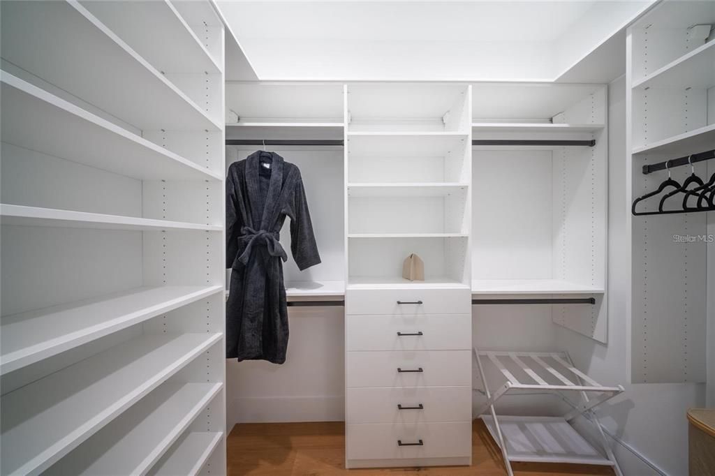 На продажу: $1,775,000 (6 спален, 4 ванн, 2743 Квадратных фут)