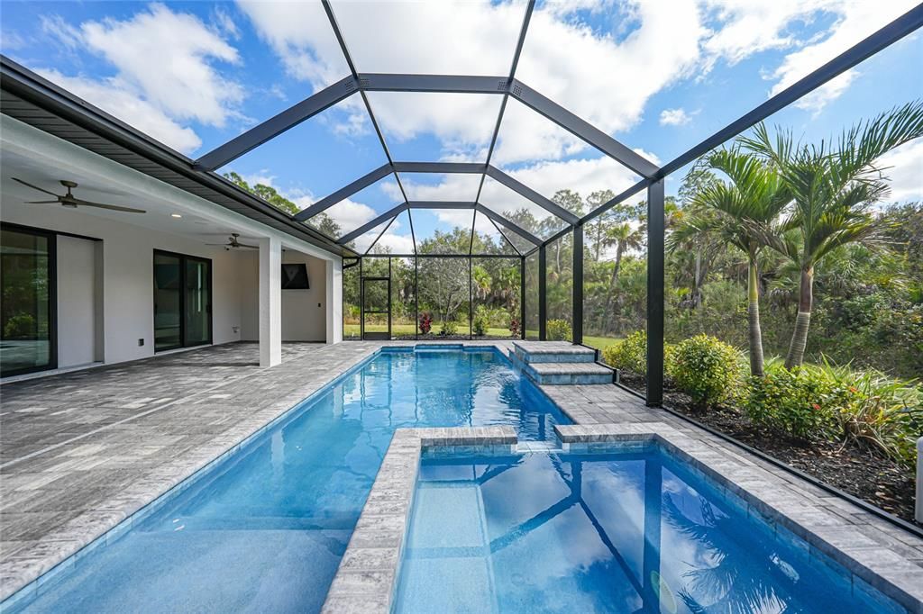 На продажу: $689,900 (4 спален, 2 ванн, 2177 Квадратных фут)