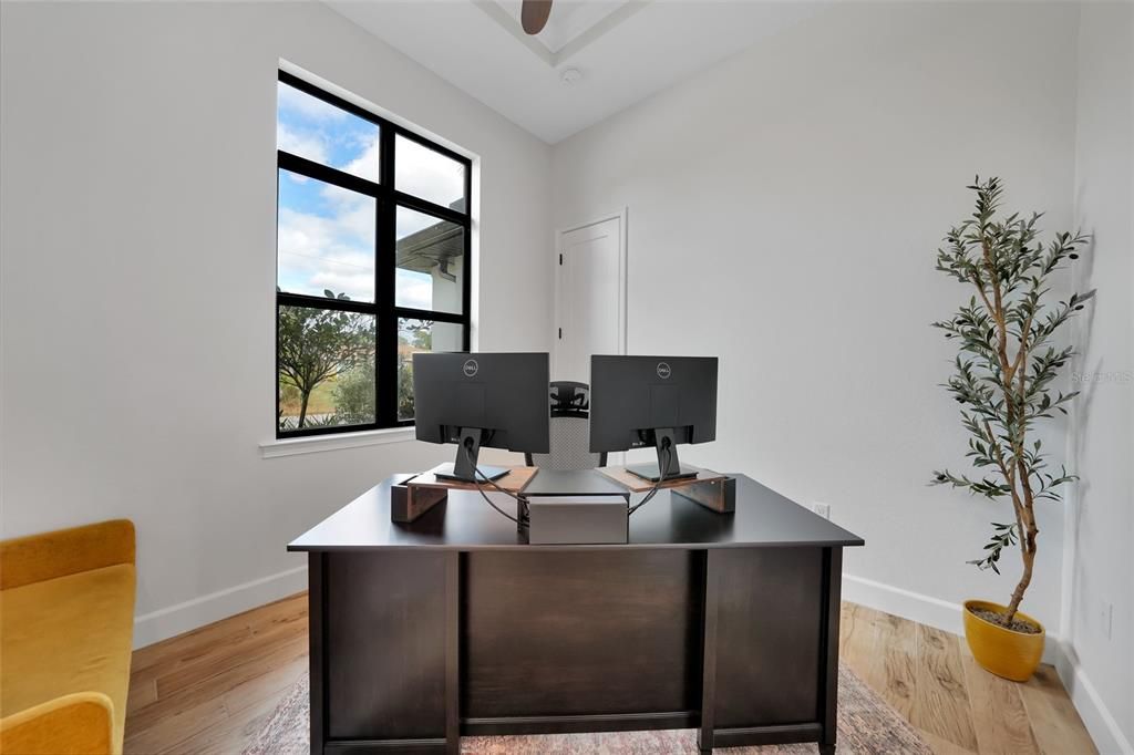 На продажу: $689,900 (4 спален, 2 ванн, 2177 Квадратных фут)