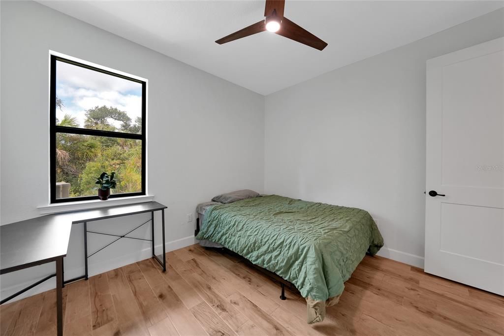 На продажу: $689,900 (4 спален, 2 ванн, 2177 Квадратных фут)