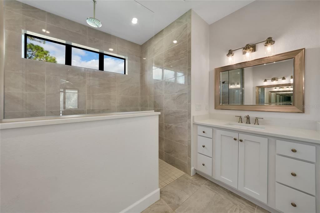 На продажу: $689,900 (4 спален, 2 ванн, 2177 Квадратных фут)