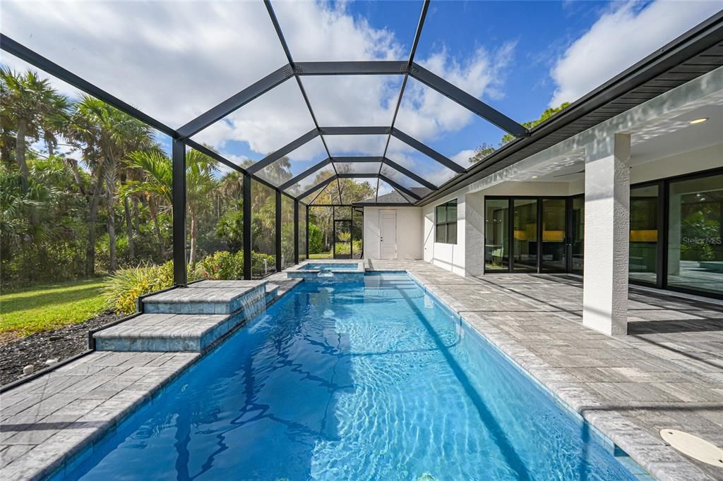 На продажу: $689,900 (4 спален, 2 ванн, 2177 Квадратных фут)