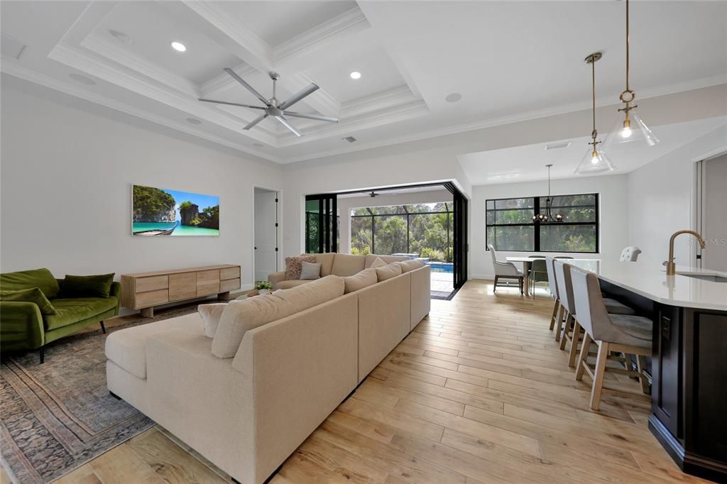 На продажу: $689,900 (4 спален, 2 ванн, 2177 Квадратных фут)