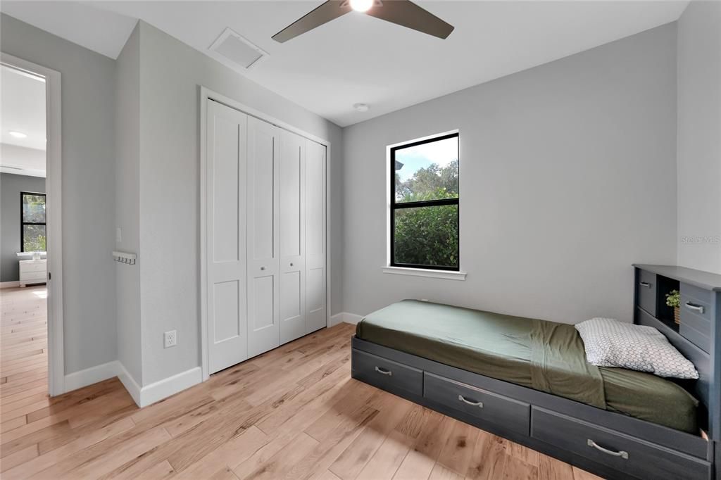 На продажу: $689,900 (4 спален, 2 ванн, 2177 Квадратных фут)