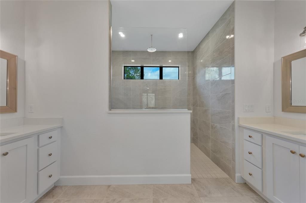 На продажу: $689,900 (4 спален, 2 ванн, 2177 Квадратных фут)