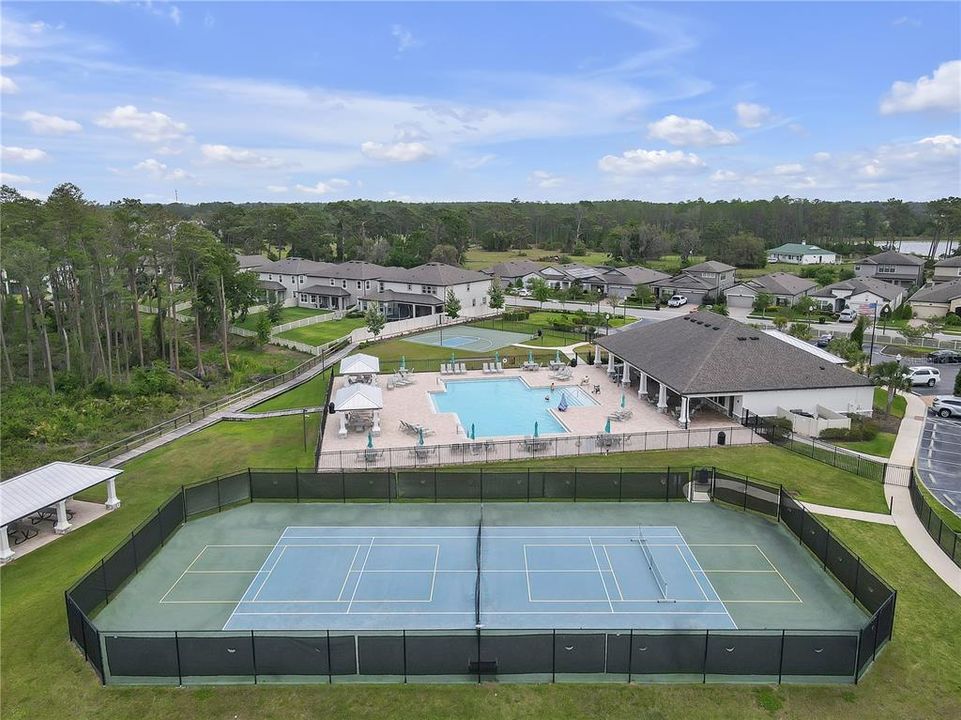 En Venta: $535,000 (4 camas, 3 baños, 2143 Pies cuadrados)