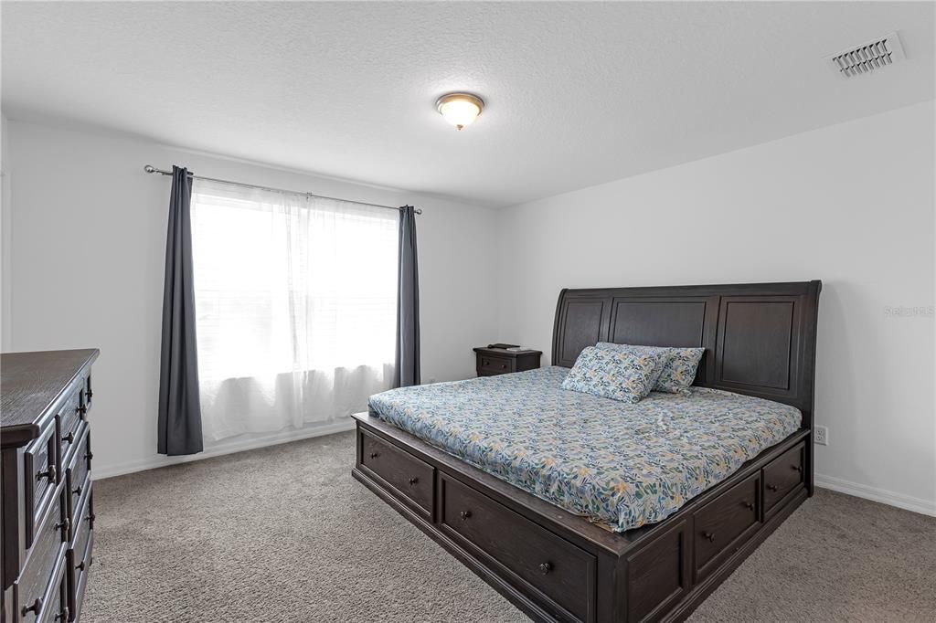 En Venta: $535,000 (4 camas, 3 baños, 2143 Pies cuadrados)