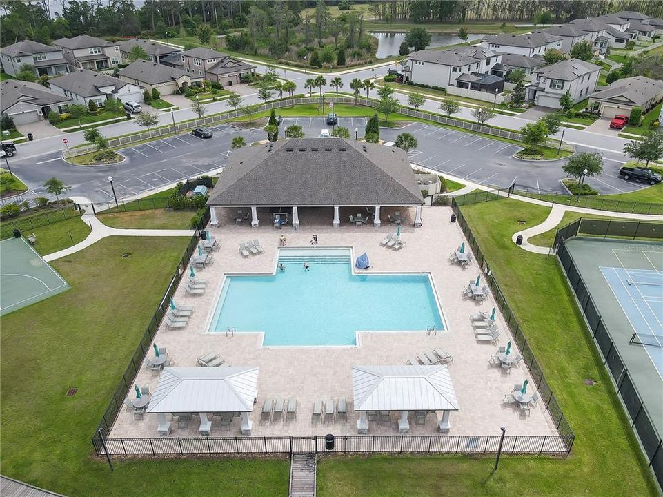 En Venta: $535,000 (4 camas, 3 baños, 2143 Pies cuadrados)