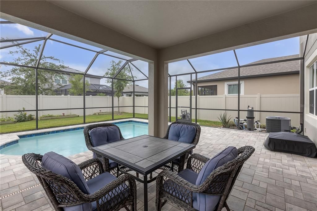 En Venta: $535,000 (4 camas, 3 baños, 2143 Pies cuadrados)