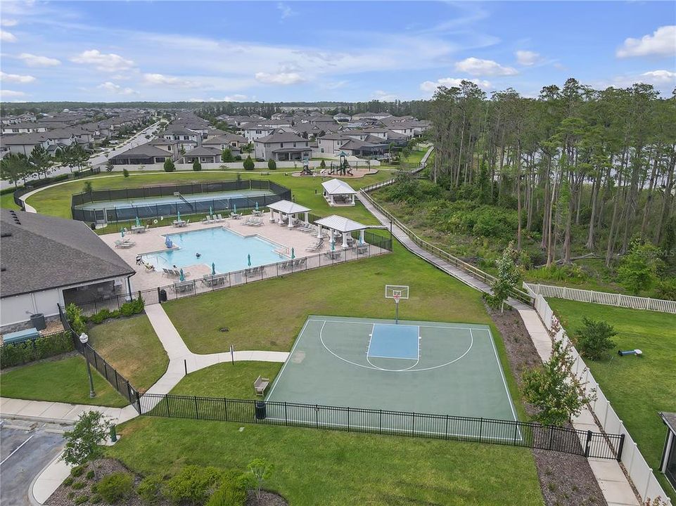 En Venta: $535,000 (4 camas, 3 baños, 2143 Pies cuadrados)