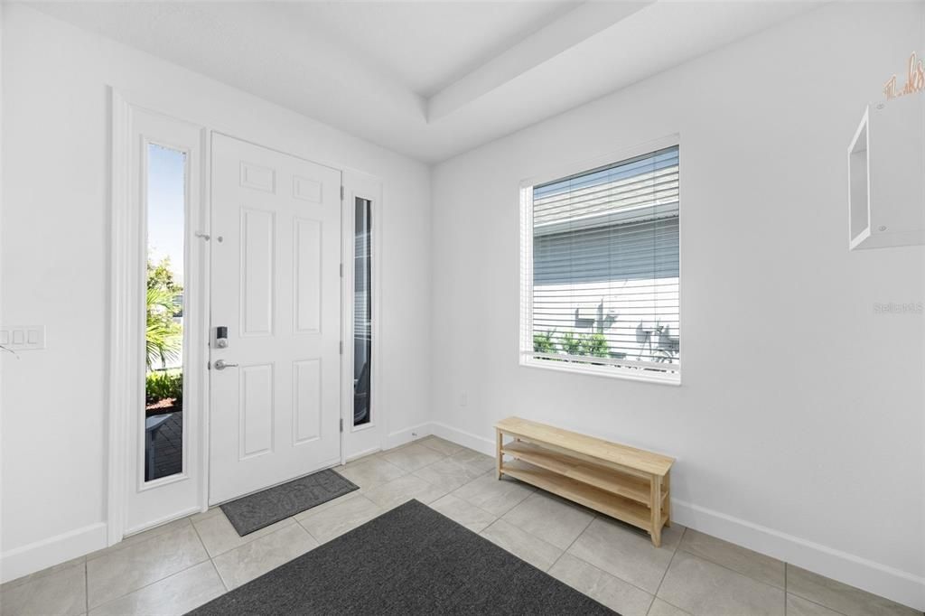 For Rent: $2,800 (3 beds, 2 baths, 1932 Square Feet)