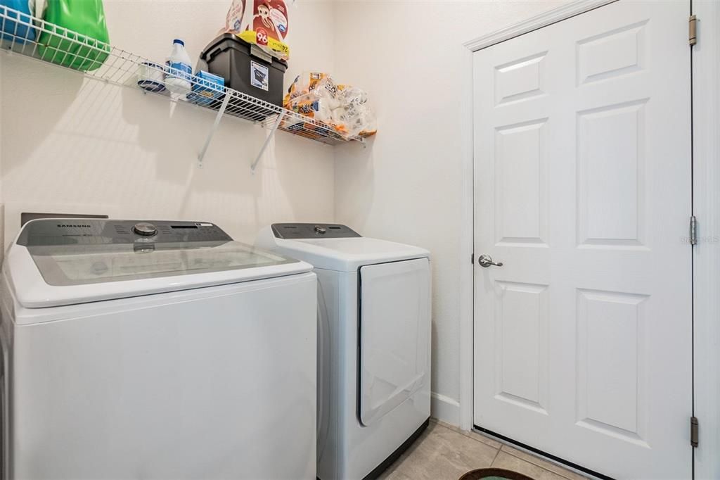 For Rent: $2,800 (3 beds, 2 baths, 1932 Square Feet)