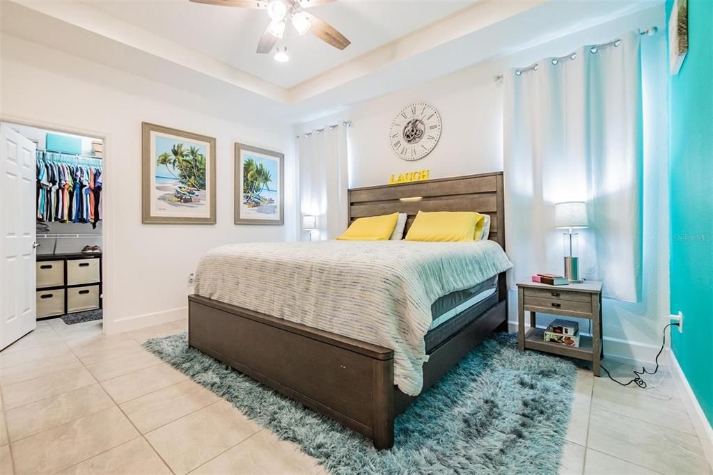 For Rent: $2,800 (3 beds, 2 baths, 1932 Square Feet)