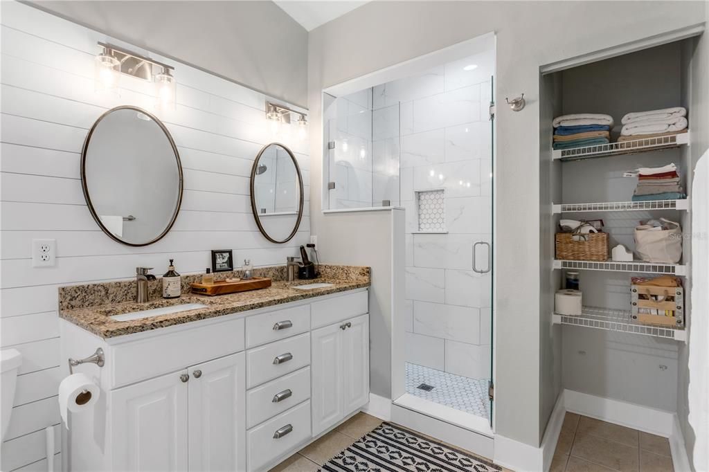 For Sale: $435,000 (3 beds, 2 baths, 1634 Square Feet)