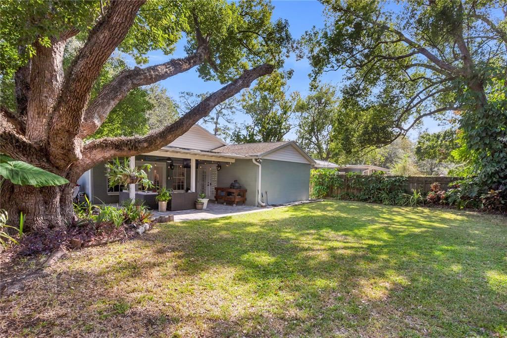 For Sale: $435,000 (3 beds, 2 baths, 1634 Square Feet)