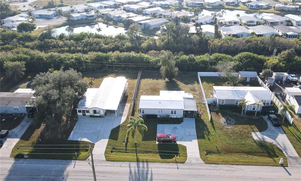 For Sale: $189,900 (2 beds, 2 baths, 984 Square Feet)