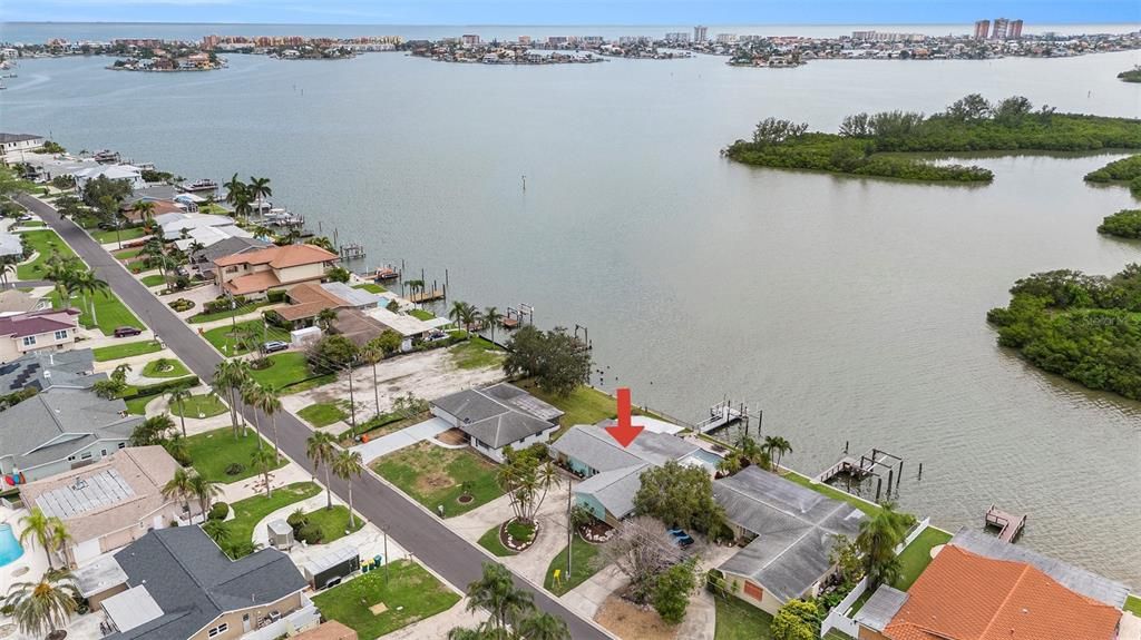 For Sale: $1,250,000 (2 beds, 2 baths, 1992 Square Feet)