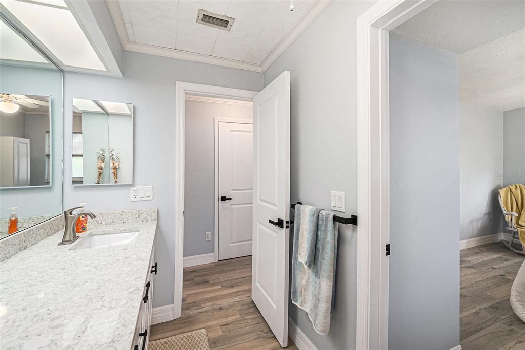 For Sale: $1,250,000 (2 beds, 2 baths, 1992 Square Feet)