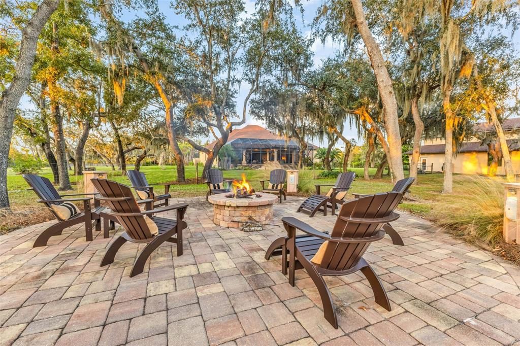 For Sale: $1,050,000 (3 beds, 2 baths, 3585 Square Feet)