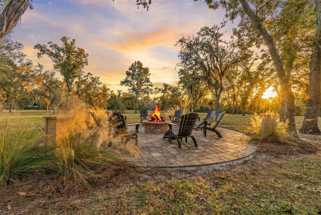 For Sale: $1,050,000 (3 beds, 2 baths, 3585 Square Feet)