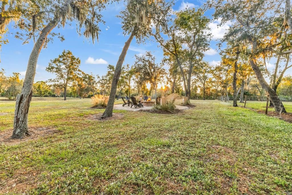 For Sale: $1,050,000 (3 beds, 2 baths, 3585 Square Feet)