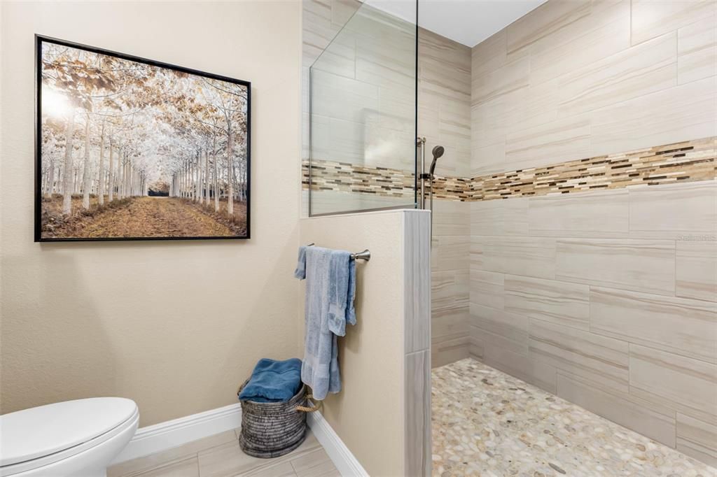 For Sale: $1,050,000 (3 beds, 2 baths, 3585 Square Feet)