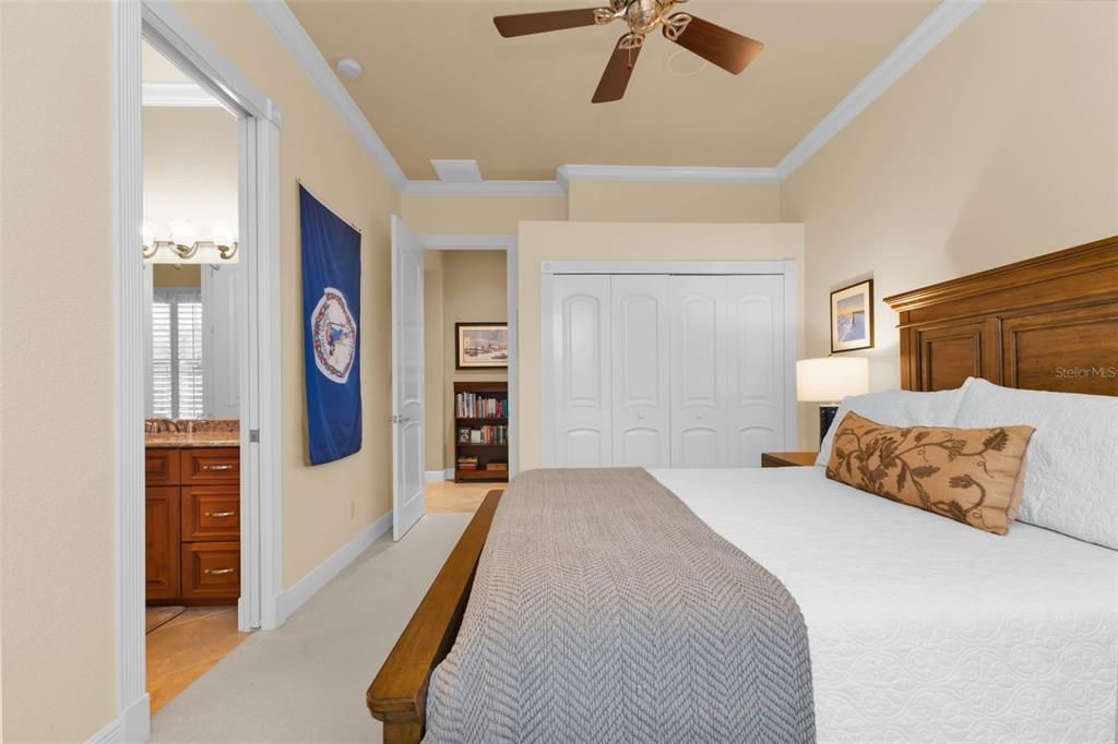 For Sale: $1,050,000 (3 beds, 2 baths, 3585 Square Feet)