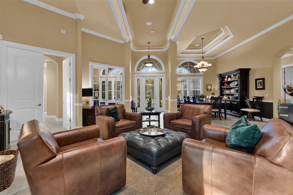 For Sale: $1,050,000 (3 beds, 2 baths, 3585 Square Feet)