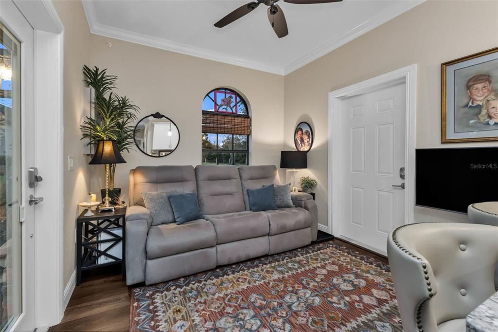 For Sale: $1,050,000 (3 beds, 2 baths, 3585 Square Feet)