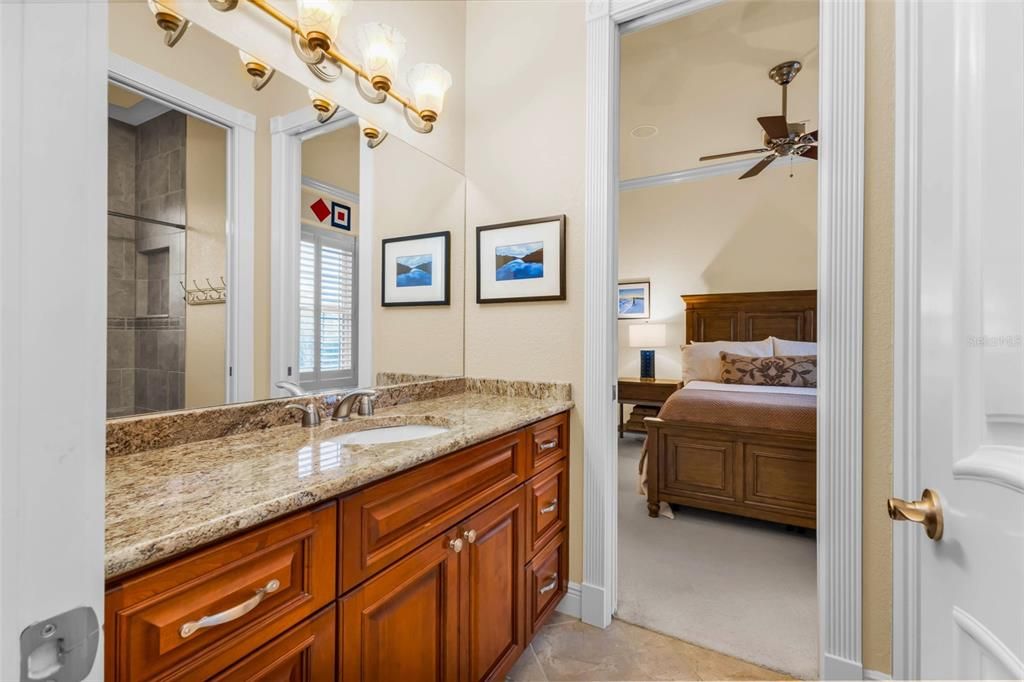 For Sale: $1,050,000 (3 beds, 2 baths, 3585 Square Feet)