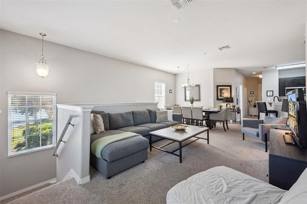 For Sale: $319,000 (3 beds, 2 baths, 1427 Square Feet)