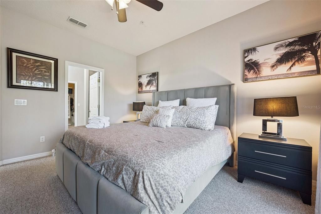 For Sale: $319,000 (3 beds, 2 baths, 1427 Square Feet)