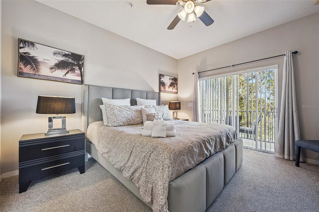 For Sale: $319,000 (3 beds, 2 baths, 1427 Square Feet)