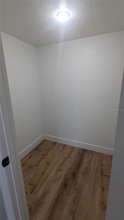 For Sale: $130,000 (2 beds, 2 baths, 864 Square Feet)