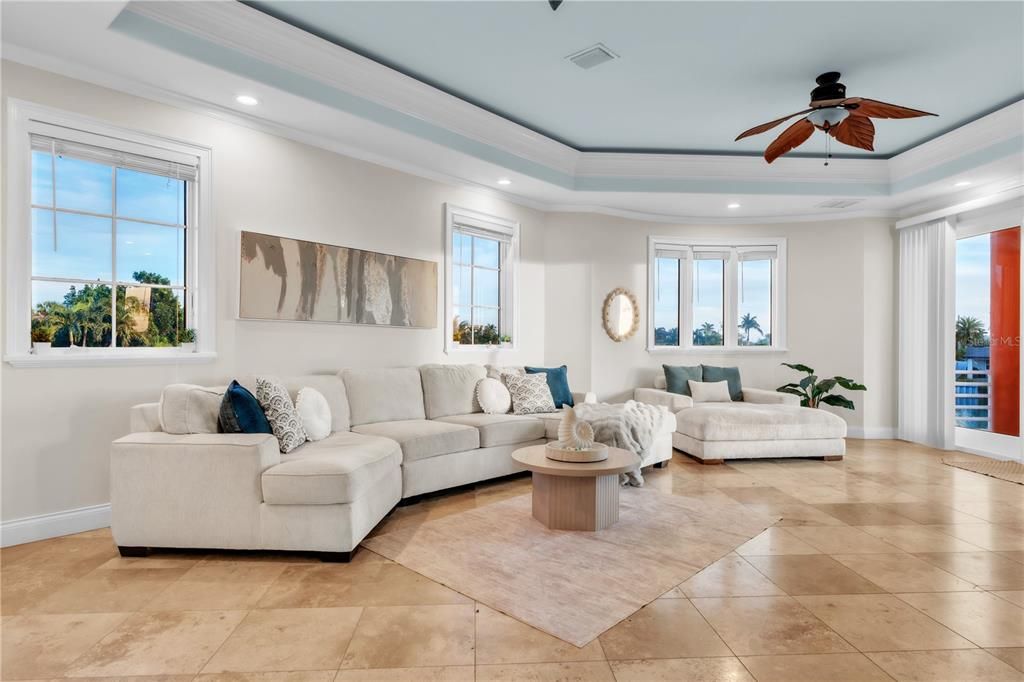 En Renta: $22,000 (5 camas, 4 baños, 3654 Pies cuadrados)