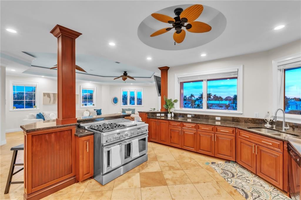 En Renta: $22,000 (5 camas, 4 baños, 3654 Pies cuadrados)