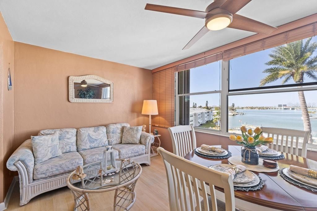 For Sale: $219,000 (1 beds, 1 baths, 830 Square Feet)