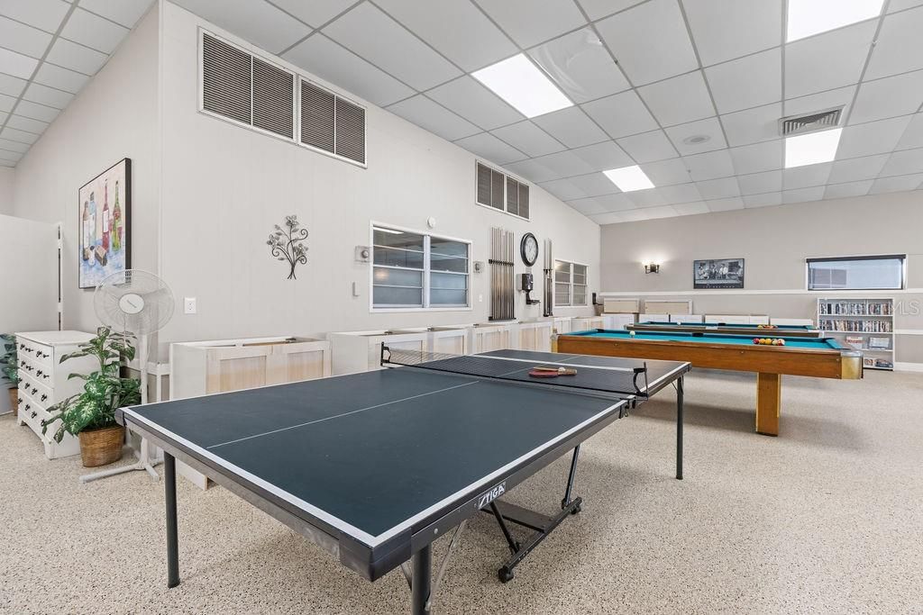 For Sale: $219,000 (1 beds, 1 baths, 830 Square Feet)